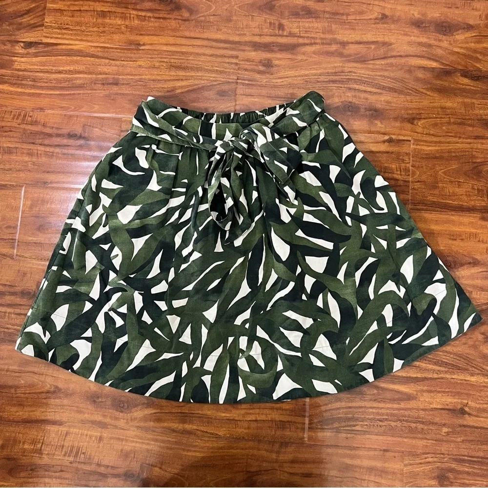 Lands End Green Leaf Print Pull On Belted Skirt size 2P
